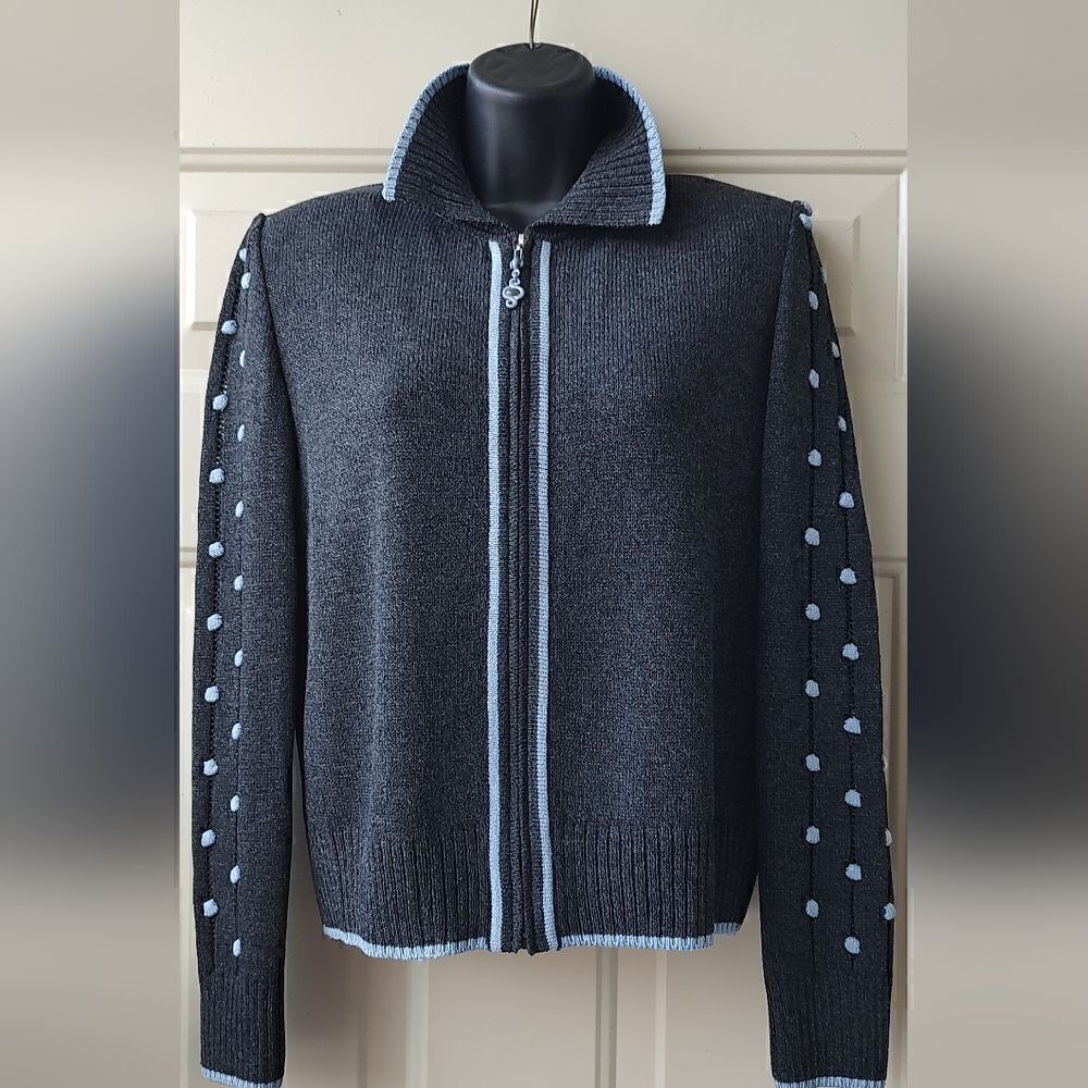 St. John Knit COLLECTION  Gray Blue Santana Popcorn Stitch JACKET SZ 4